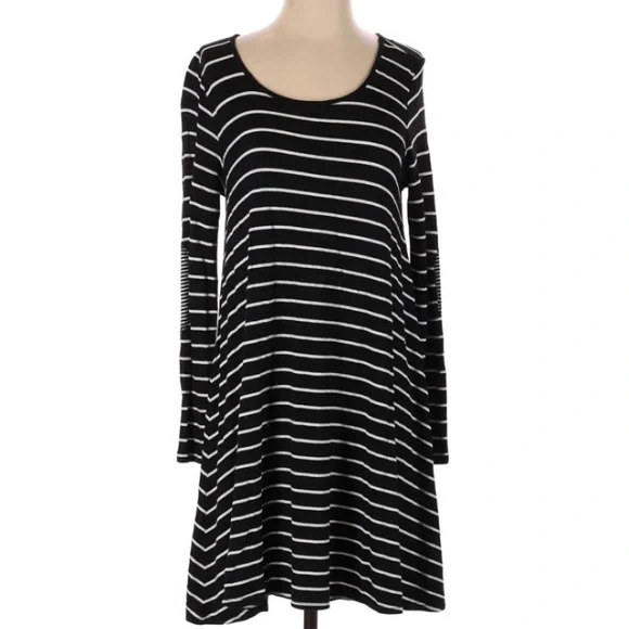 ❄️ PUELLA from Anthropologie Soft Striped Dress with Elbow Patches!! XS - Picture 3 of 6